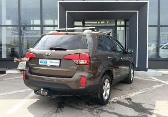 Подержанный автомобиль Kia Sorento 2013 года (5 фото)
