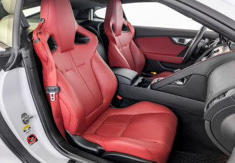 Подержанный автомобиль Jaguar F-Type Coupe 2016 года (22 фото)