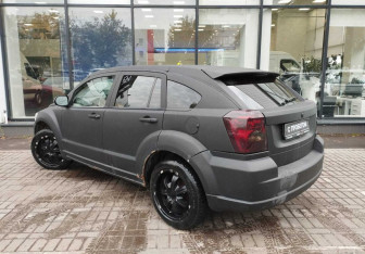 Подержанный автомобиль Dodge Caliber 2007 года (6 фото)