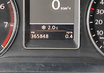 Подержанный автомобиль Volkswagen Multivan 2013 года (16 фото)