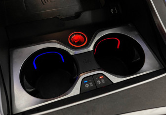 Подержанный автомобиль BMW X7 2020 года (22 фото)