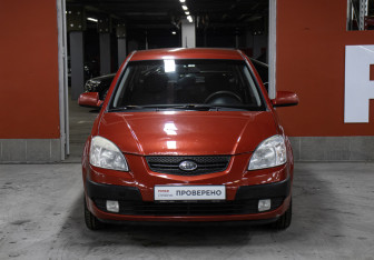Подержанный автомобиль Kia Rio Hatchback 2008 года (2 фото)