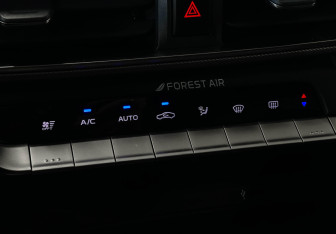 Подержанный автомобиль Changan UNI-T 2024 года (16 фото)