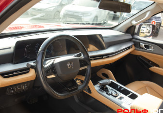 Подержанный автомобиль Changan Hunter Plus 2023 года (10 фото)