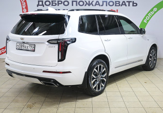 Подержанный автомобиль Cadillac XT6 2020 года (4 фото)