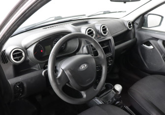 Подержанный автомобиль LADA (ВАЗ) Granta Liftback 2015 года (5 фото)