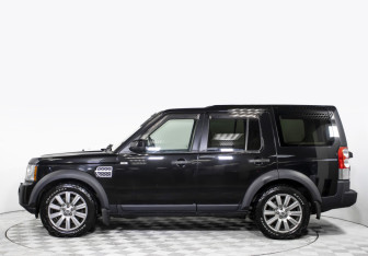 Подержанный автомобиль Land Rover Discovery 2012 года (8 фото)