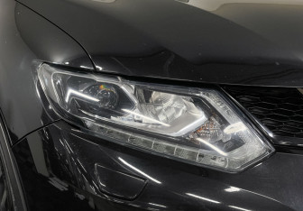 Подержанный автомобиль Nissan X-Trail 2017 года (16 фото)