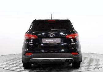 Подержанный автомобиль Hyundai Santa Fe 2013 года (6 фото)