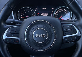 Подержанный автомобиль Jeep Compass 2019 года (15 фото)