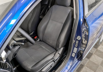 Подержанный автомобиль Kia Rio Hatchback 2021 года (19 фото)