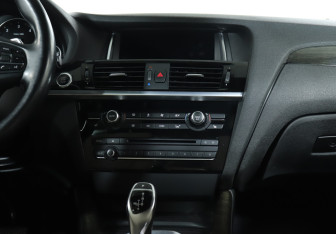 Подержанный автомобиль BMW X4 2014 года (14 фото)