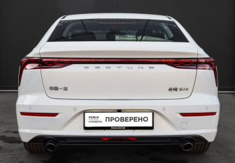 Подержанный автомобиль FAW Bestune B70 2023 года (5 фото)