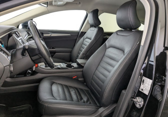 Подержанный автомобиль Ford Mondeo Sedan 2018 года (18 фото)