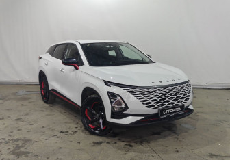 Подержанный автомобиль Omoda C5 2023 года (3 фото)