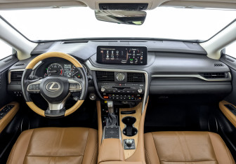 Подержанный автомобиль Lexus RX 2020 года (14 фото)