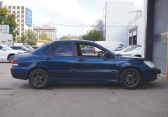 Подержанный автомобиль Mitsubishi Lancer Sedan 2007 года (4 фото)