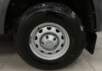 Подержанный автомобиль УАЗ Patriot 2023 года (9 фото)