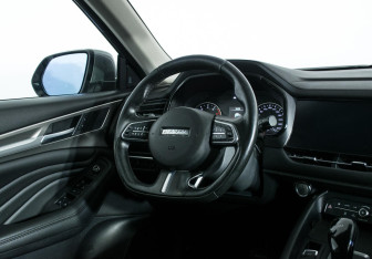 Подержанный автомобиль Haval F7 2019 года (8 фото)