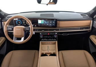 Подержанный автомобиль Hyundai Santa Fe 2024 года (14 фото)