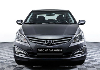 Подержанный автомобиль Hyundai Solaris Sedan 2014 года (2 фото)