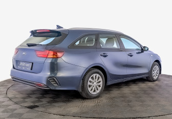 Подержанный автомобиль Kia Ceed Wagon 2020 года (5 фото)