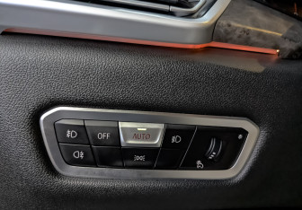 Подержанный автомобиль BMW X5 2021 года (30 фото)