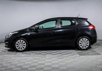 Подержанный автомобиль Kia Ceed Hatchback 2016 года (8 фото)