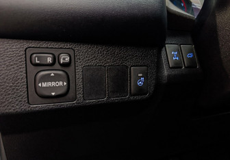 Подержанный автомобиль Toyota RAV4 2019 года (10 фото)