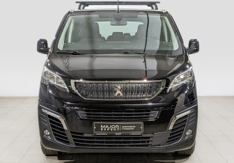 Подержанный автомобиль Peugeot Traveller 2019 года (2 фото)