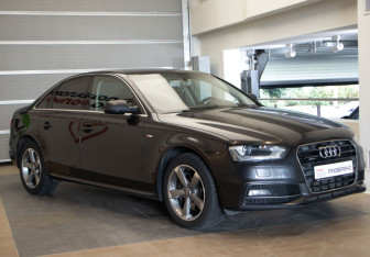 Подержанный автомобиль Audi A4 Sedan 2013 года (3 фото)