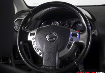 Подержанный автомобиль Nissan Qashqai 2010 года (13 фото)