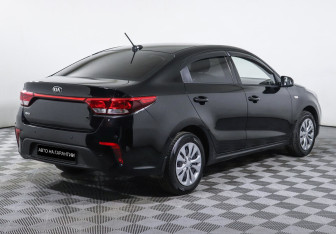 Подержанный автомобиль Kia Rio Sedan 2020 года (3 фото)