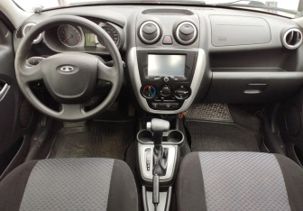 Подержанный автомобиль LADA (ВАЗ) Granta Sedan 2013 года (9 фото)