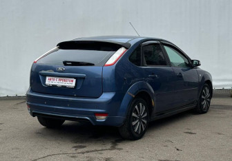 Подержанный автомобиль Ford Focus Hatchback 2006 года (4 фото)