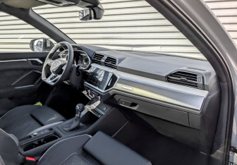 Новый Audi Q3 2025 (9 фото)