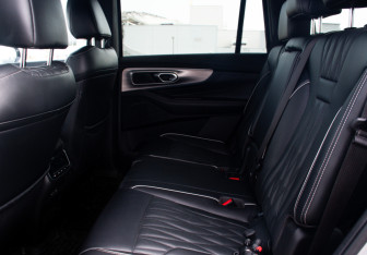 Подержанный автомобиль GAC GS8 2024 года (9 фото)