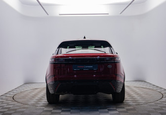 Подержанный автомобиль Land Rover Range Rover Velar 2018 года (6 фото)
