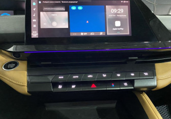 Подержанный автомобиль Changan UNI-V 2023 года (13 фото)