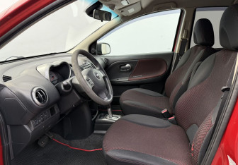 Подержанный автомобиль Nissan Note 2008 года (10 фото)