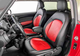 Подержанный автомобиль MINI Hatch 2021 года (20 фото)