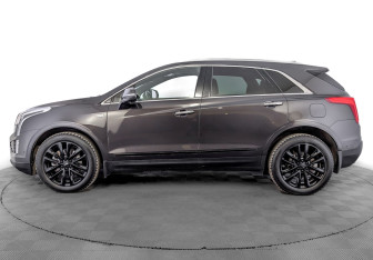 Подержанный автомобиль Cadillac XT5 2017 года (8 фото)