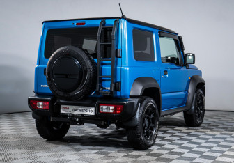 Подержанный автомобиль Suzuki Jimny 2021 года (5 фото)