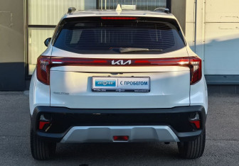 Подержанный автомобиль Kia Seltos 2024 года (6 фото)