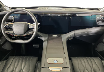 Подержанный автомобиль Exeed VX 2024 года (12 фото)