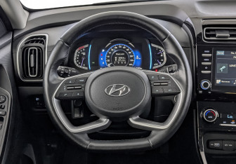 Подержанный автомобиль Hyundai Creta 2021 года (22 фото)