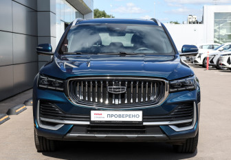 Подержанный автомобиль Geely Monjaro 2024 года (2 фото)