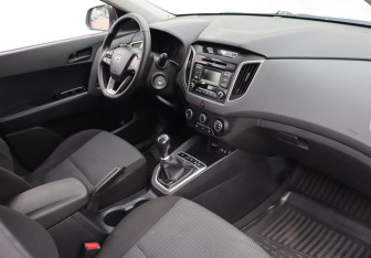 Подержанный автомобиль Hyundai Creta 2017 года (10 фото)