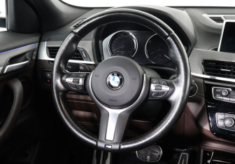 Подержанный автомобиль BMW X2 2020 года (12 фото)