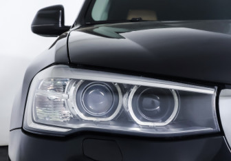 Подержанный автомобиль BMW X3 2015 года (21 фото)